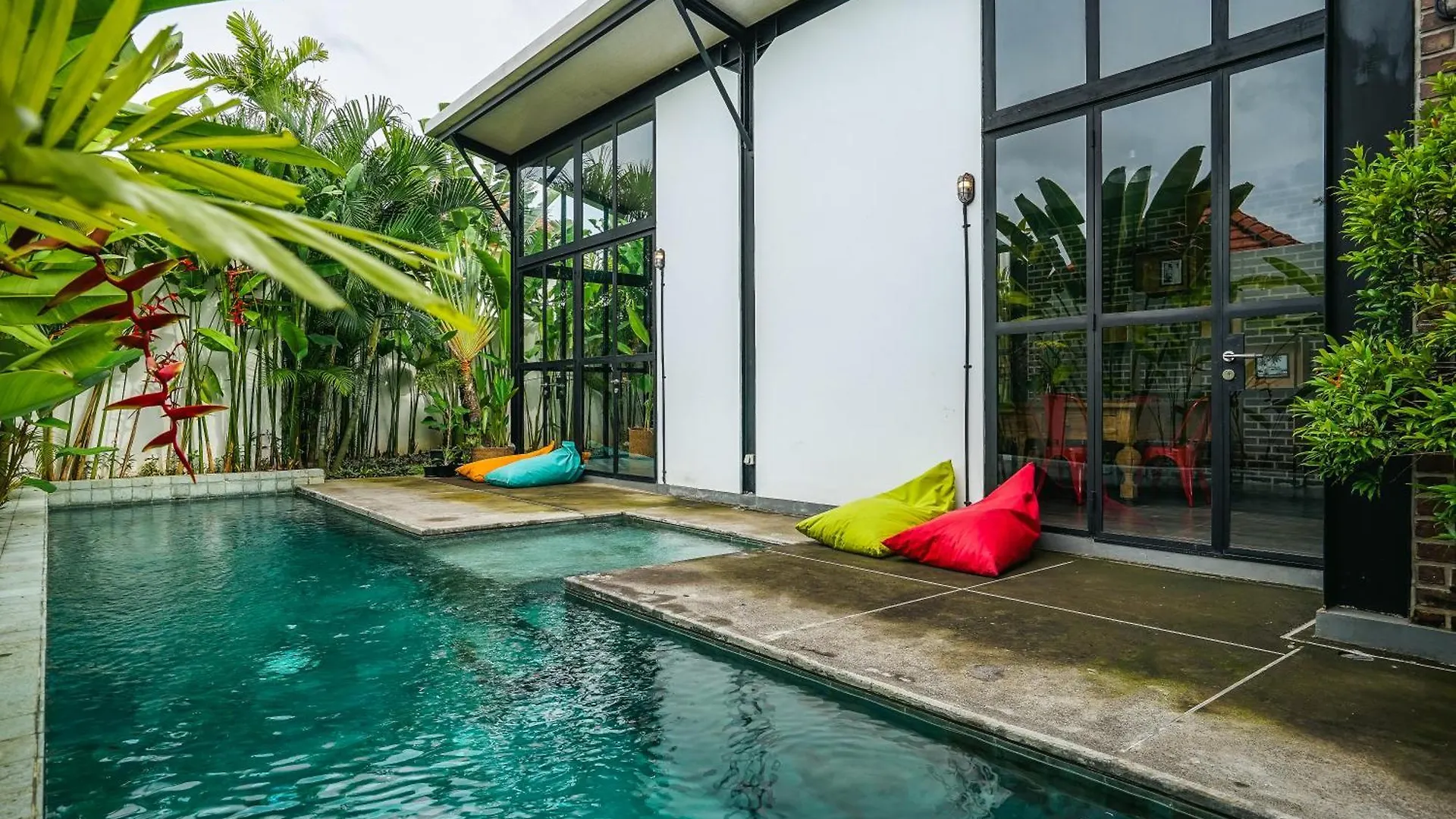 Villa Costa Plana - 2 Bedroom Industrial Private Villa In Umalas, Between Canggu & Seminyak 0*, Σεμινιάκ
